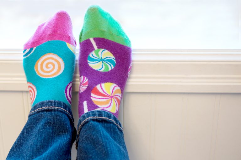 Giornata dei calzini spaiati, perché è importante celebrarla?